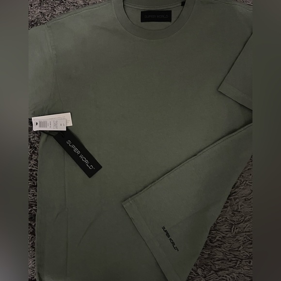 Aritzia - Picture 2 of 4